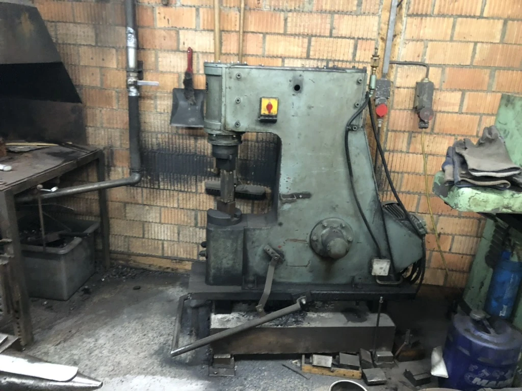 Fertiggestelltes Damastmesser